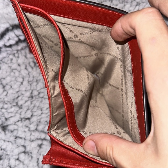 Michael Kors wallet - Picture 7 of 7